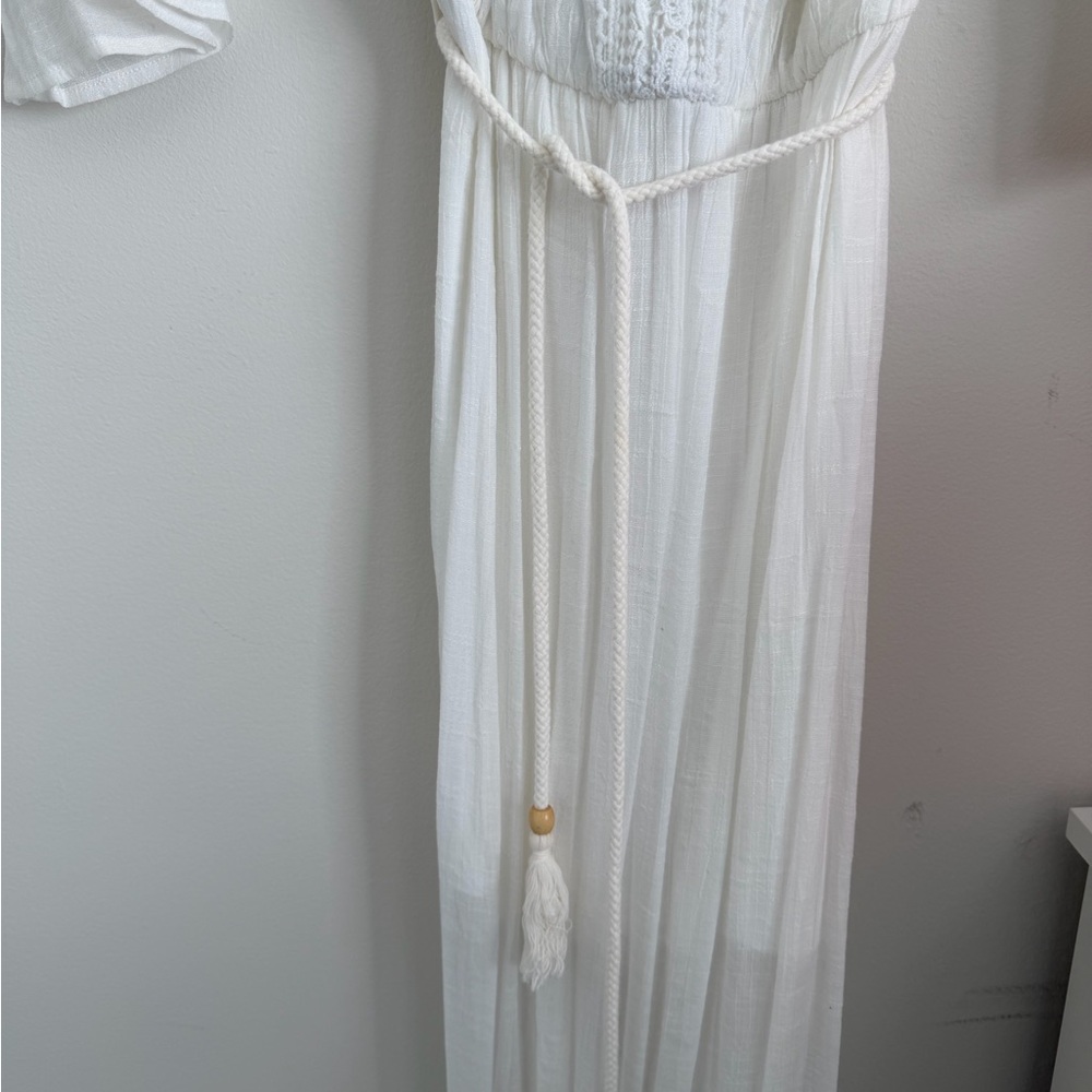 White Long Sleeve Dress. Off the shoulder - Picture 6 of 7